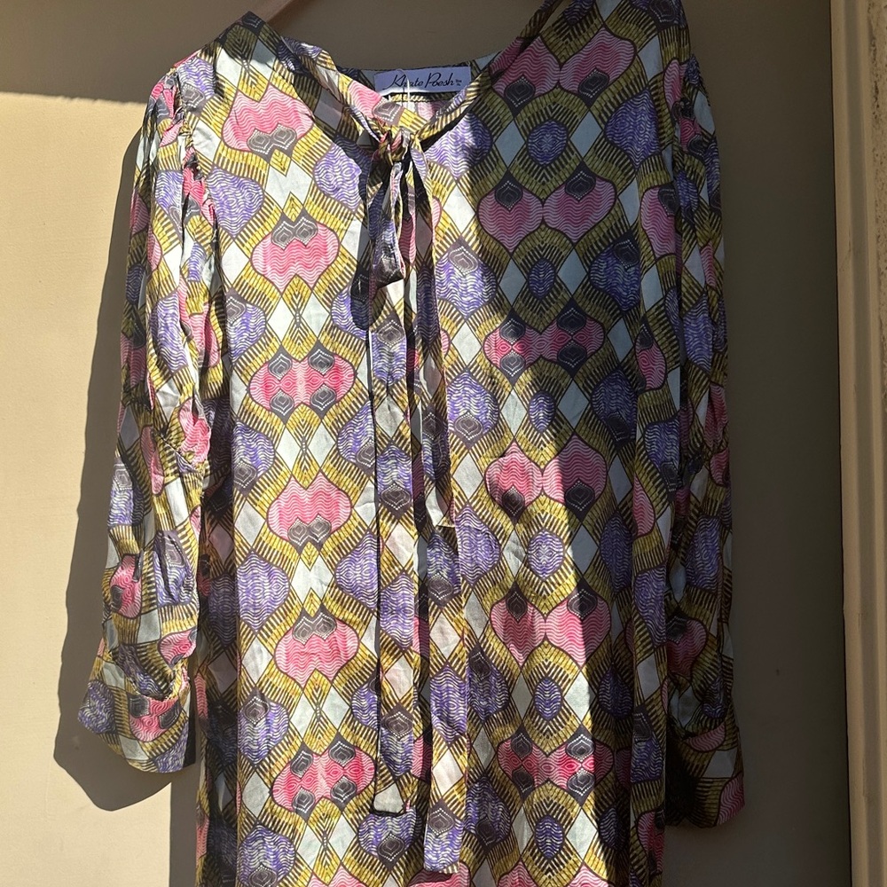 Colorful Geometric Patterned Blouse - Picture 6 of 7